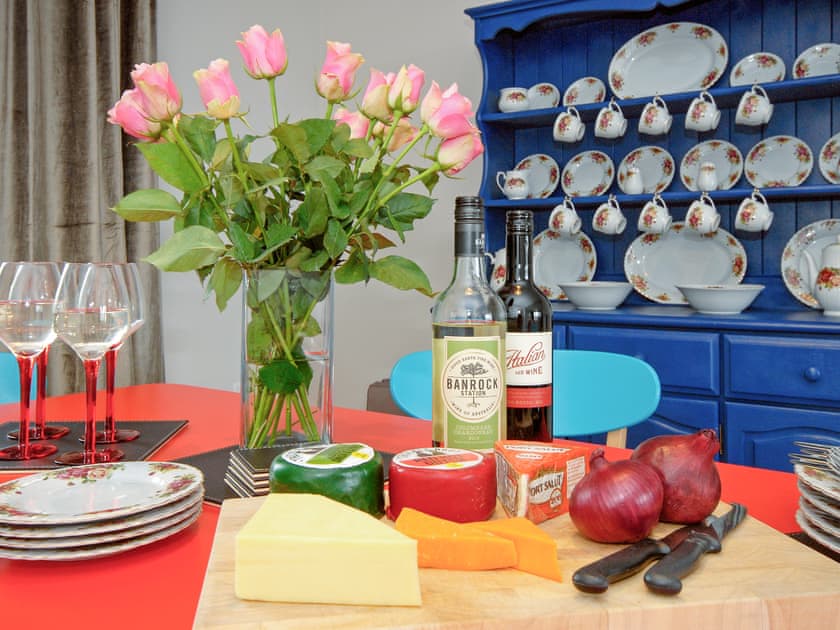 Old Cross Square Garden Apartment, St Davids