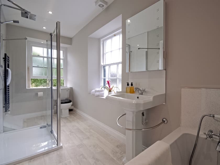 Old Cross Square Garden Apartment, St Davids