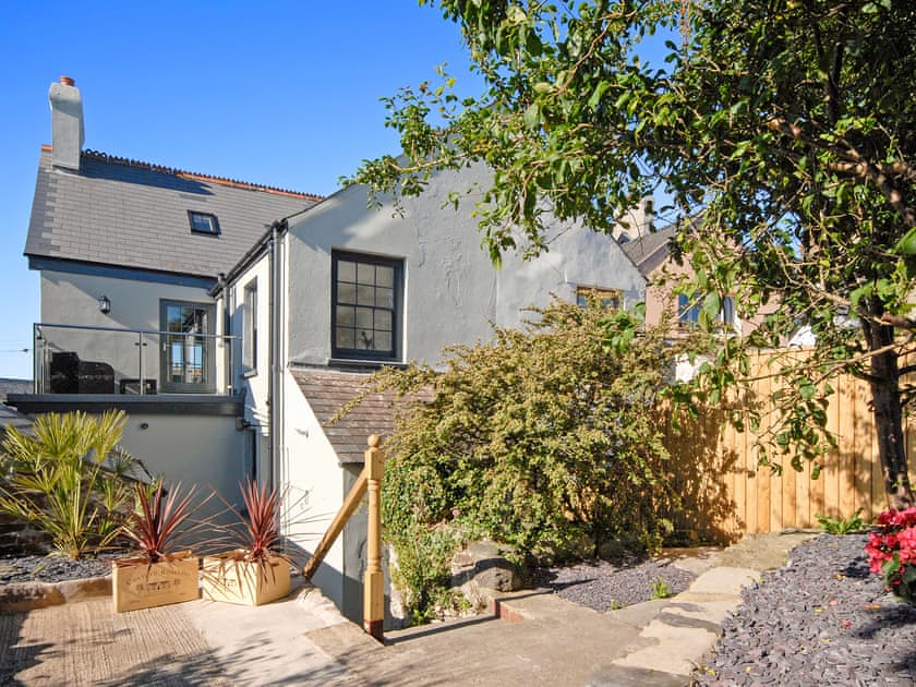 Old Cross Square Garden Apartment, St Davids