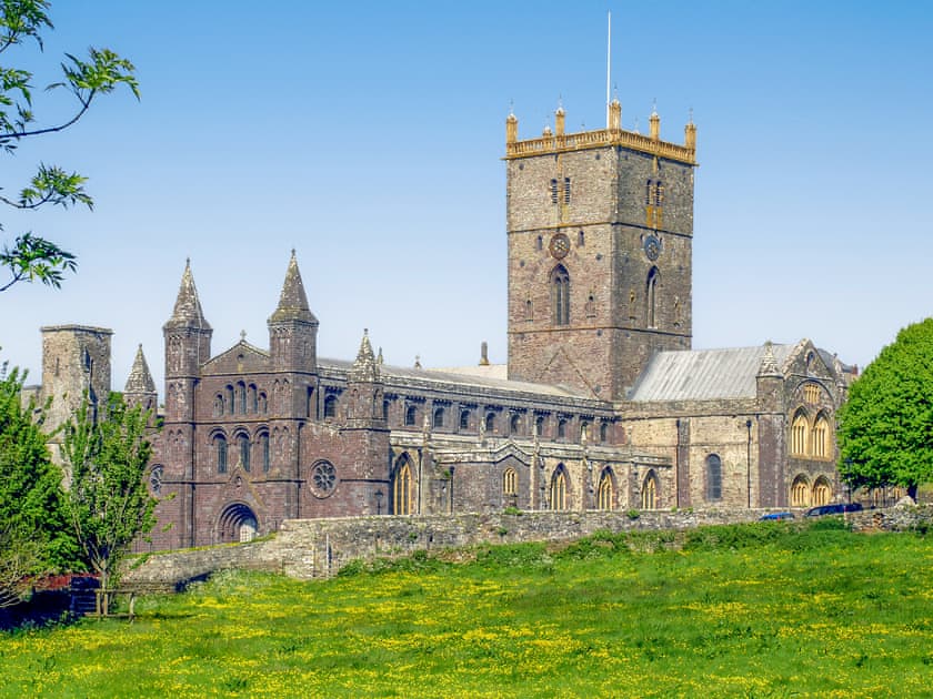 Old Cross Square Garden Apartment, St Davids