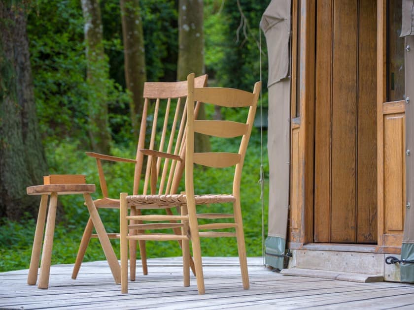 Seren - Redwood Valley Cabins and Yurts, Presteigne