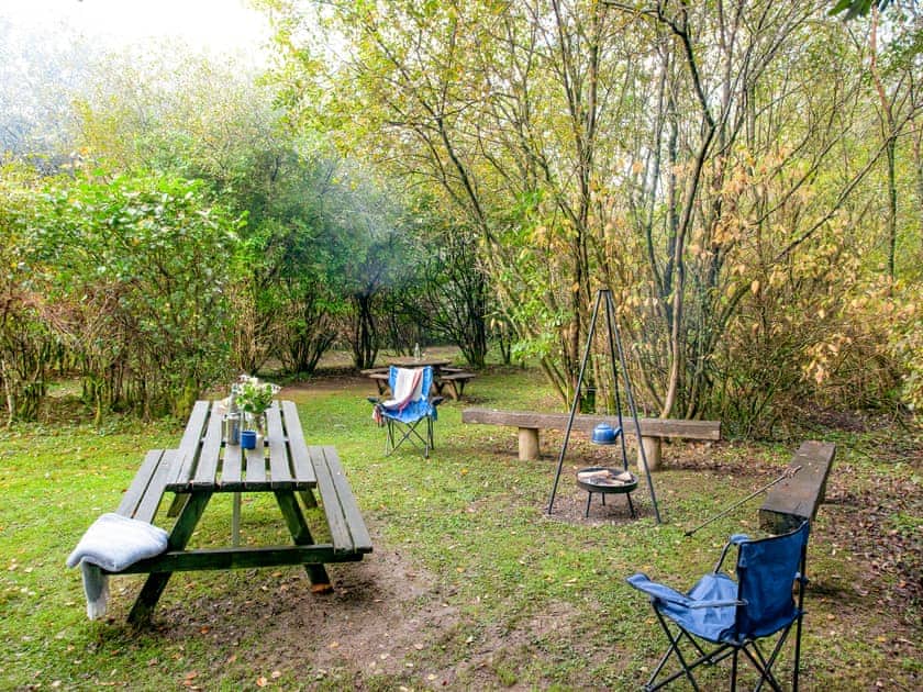 Outdoor area | The Threshing Barn - Middle Corscombe, Sampford Courtenay, Okehampton