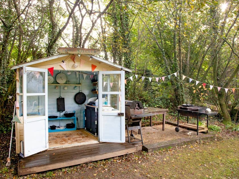 Summerhouse | The Threshing Barn - Middle Corscombe, Sampford Courtenay, Okehampton