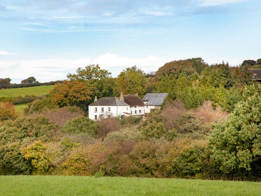Setting | The Threshing Barn - Middle Corscombe, Sampford Courtenay, Okehampton