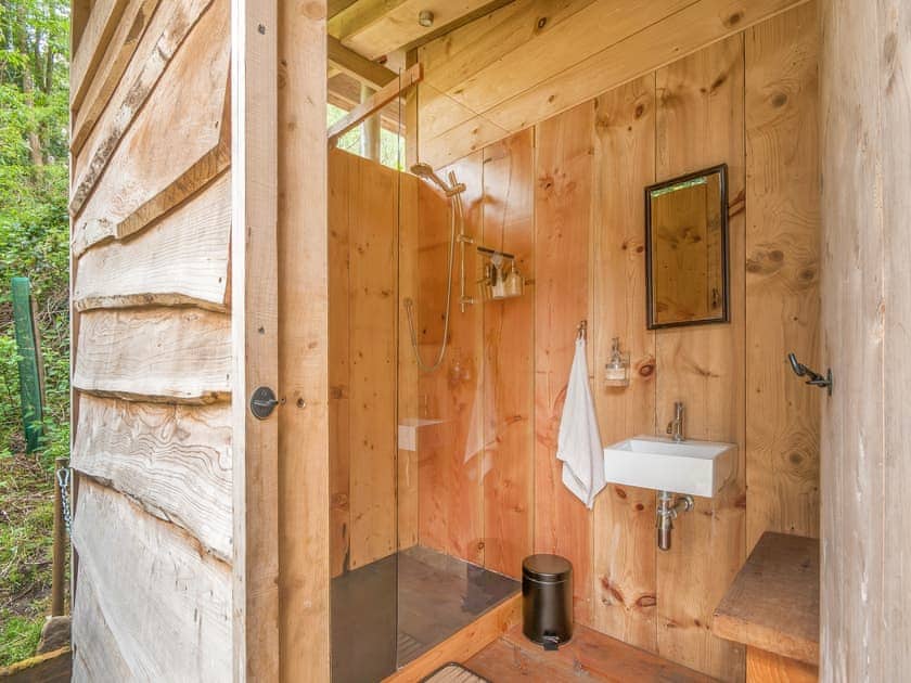 Eilian - Redwood Valley Cabins and Yurts, Presteigne
