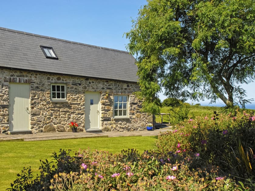 Pencaer - Yr Hafan Holiday Cottages, Llanrhian, near Porthgain