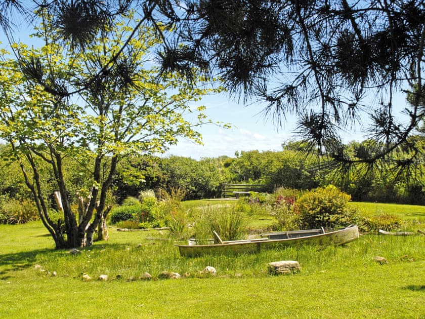 Garden | Pencaer - Yr Hafan Holiday Cottages, Llanrhian, near Porthgain