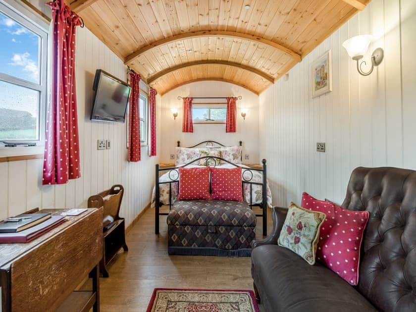 Open plan living space | Shepherds Hut - Morrells Wood Farm, Leighton, near Shrewsbury