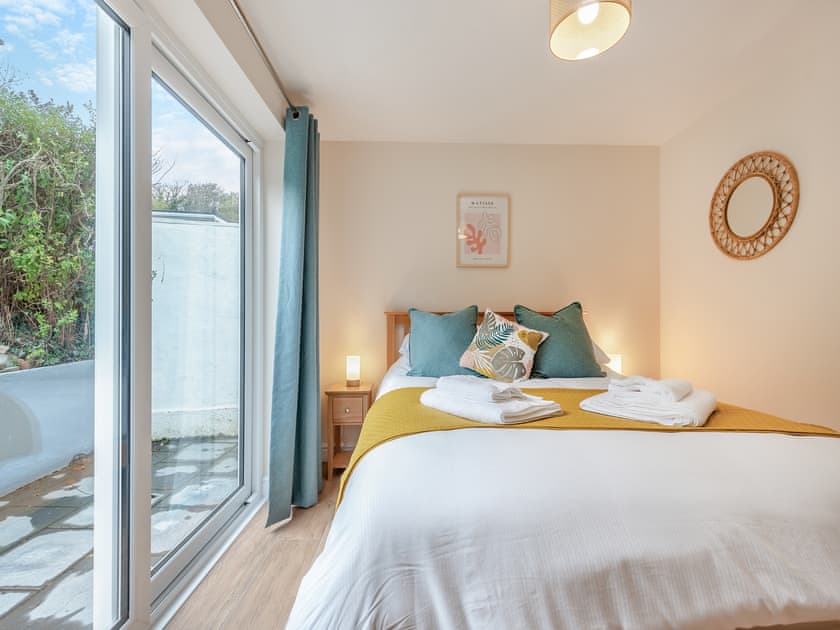 Double bedroom | Ty Teifi, St Dogmaels, near Cardigan