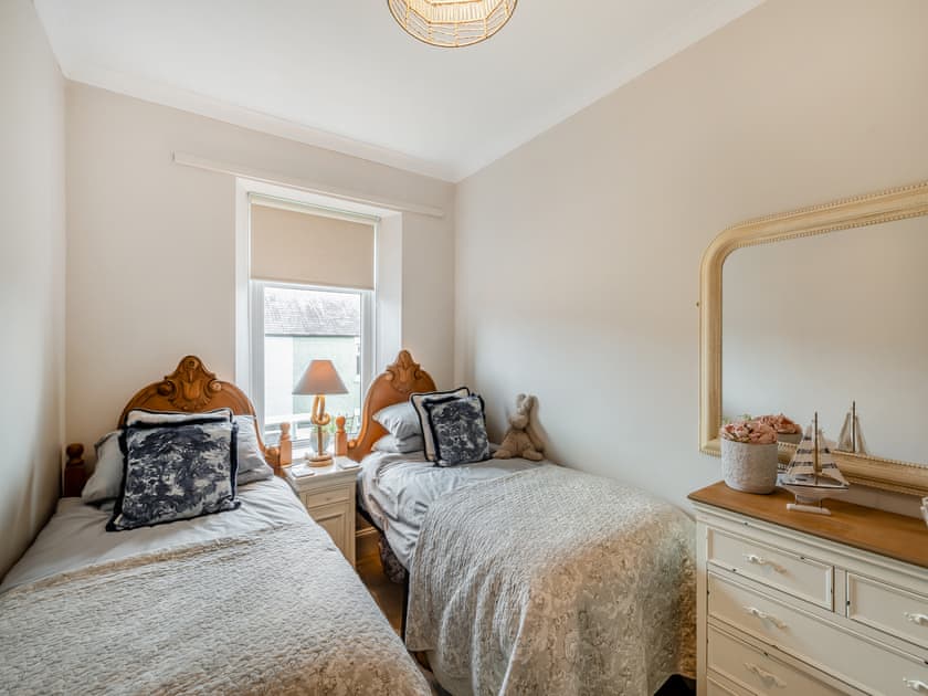 Twin bedroom | Neptune Cottage, Amble