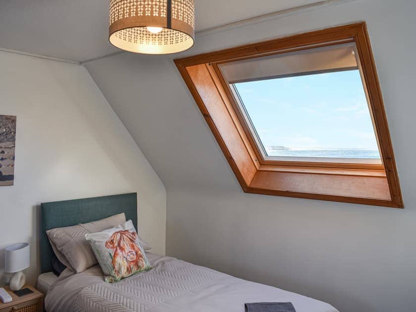 Twin bedroom | Strathlene Lodge, Strathlene, near Buckie