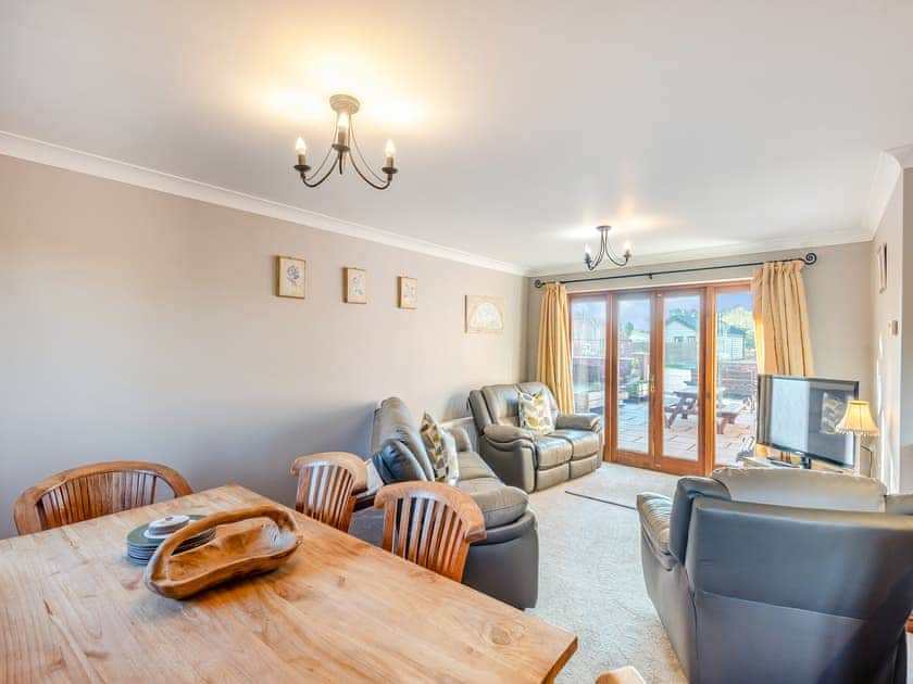 Open plan living space | Chestnut Cottage - Grange Farm Park, Louth