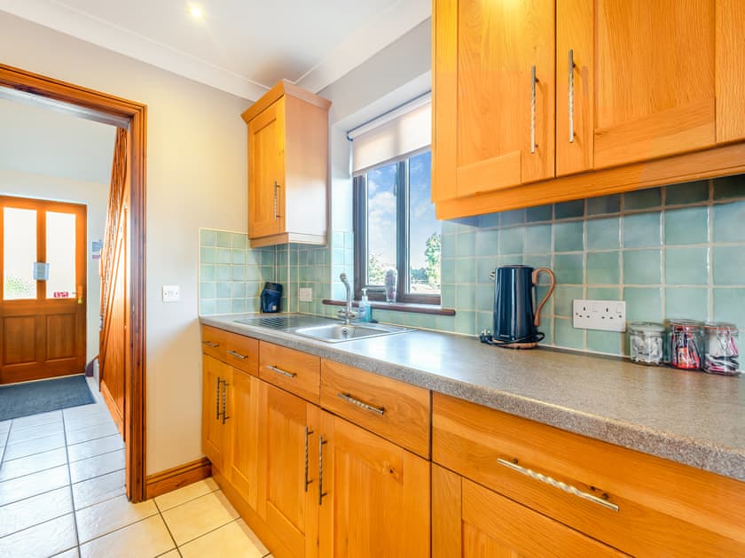 Open plan living space | Chestnut Cottage - Grange Farm Park, Louth