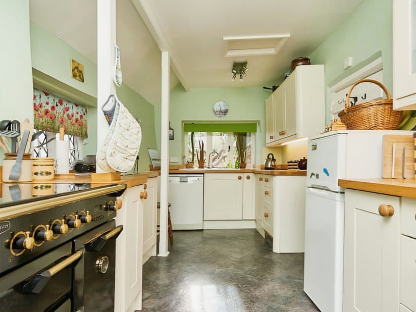 Kitchen | Ye Olde Cottage, Niton, near Ventnor