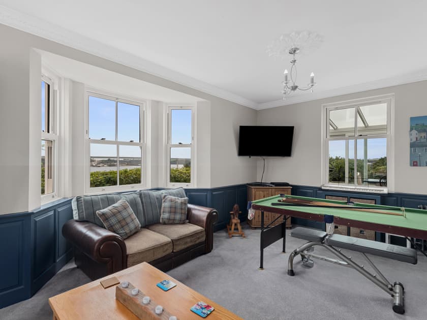 Waterway Court, Neyland