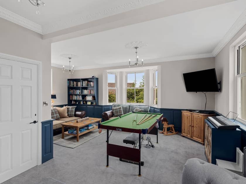 Waterway Court, Neyland