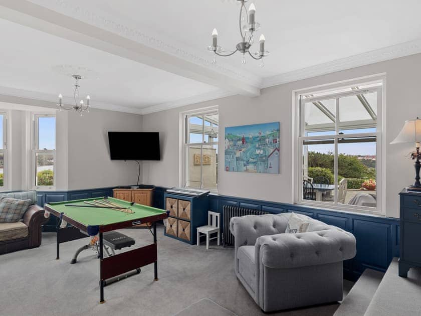 Waterway Court, Neyland