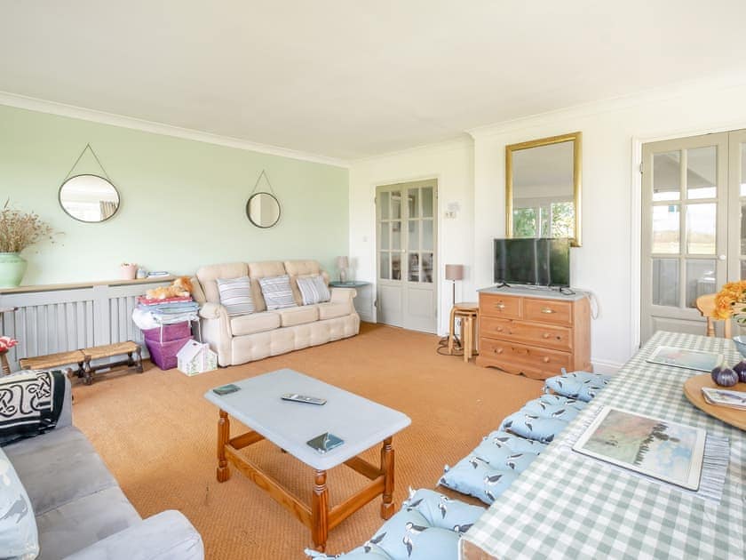 Living room/dining room | St Elmo, Hayling Island