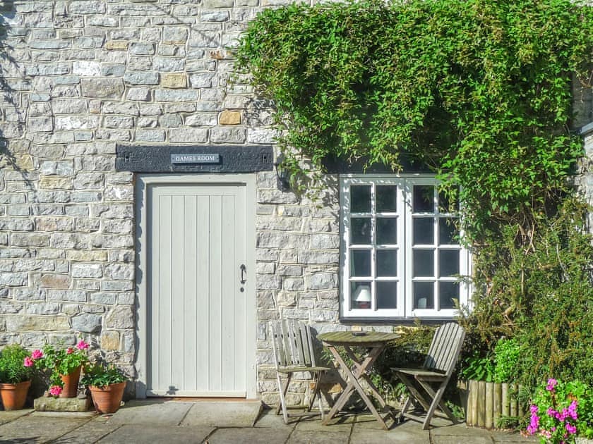 Pippin Lodge - Tall Trees Glamping, Coxbridge, Glastonbury