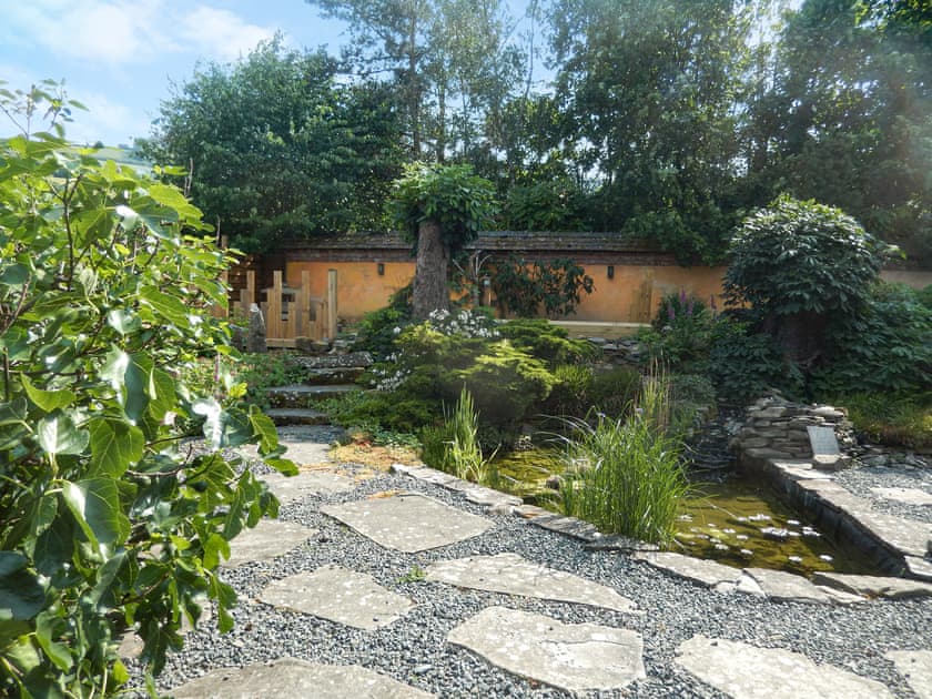 Garden | Xidong Cottage - Squire Farm, Bishops Castle