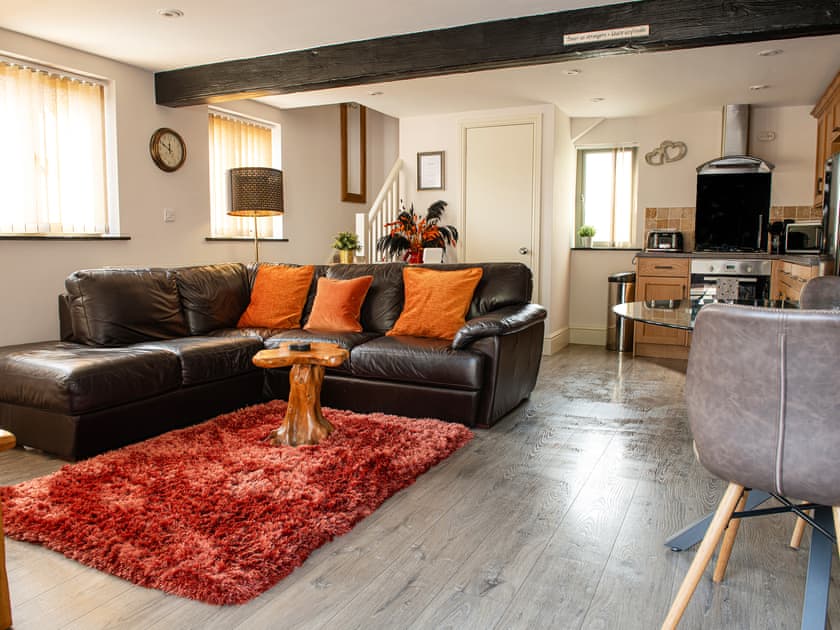 Spacious living area of open-plan room | Little Willow - The Willows, Ruthvoes, near St Columb