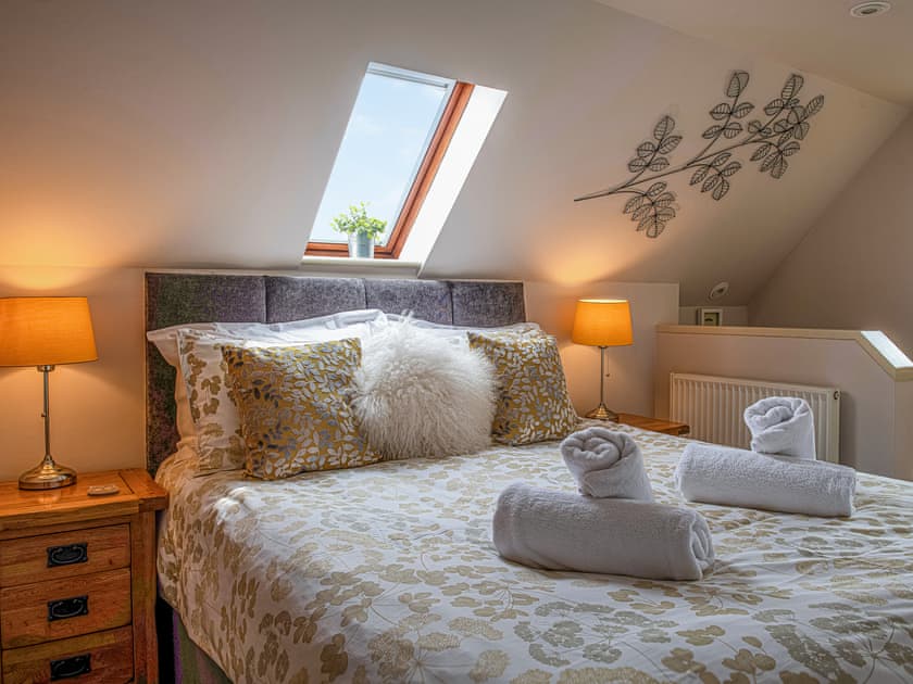 Comfortable double bedroom | Little Willow - The Willows, Ruthvoes, near St Columb