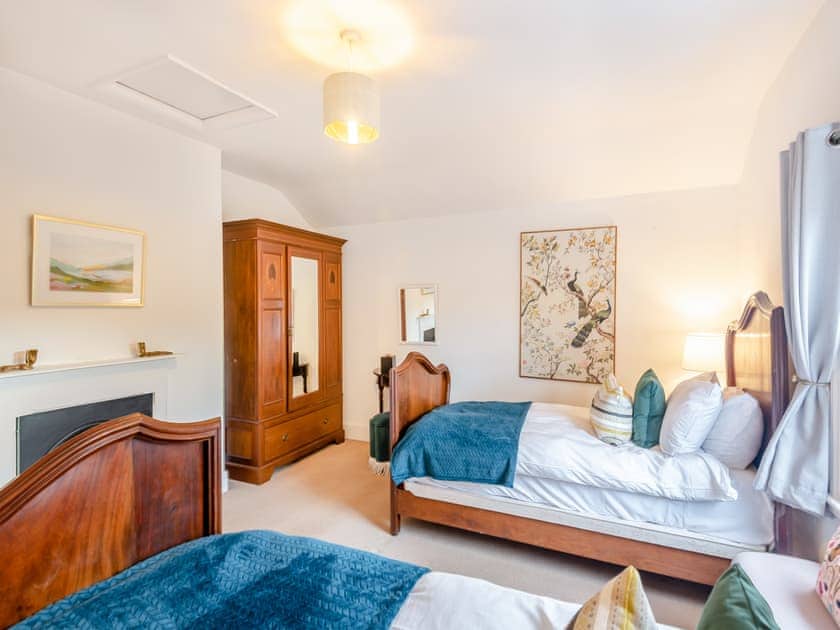 Twin bedroom | Norwood Park- South Lodge - Norwood Park, All Nottinghamshire