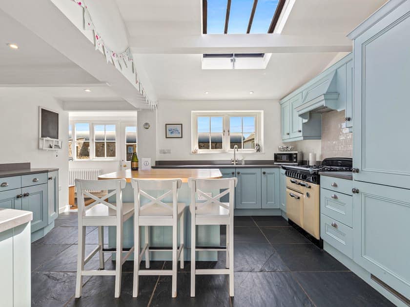 East Hook Farmhouse - East Hook Cottages, Marloes