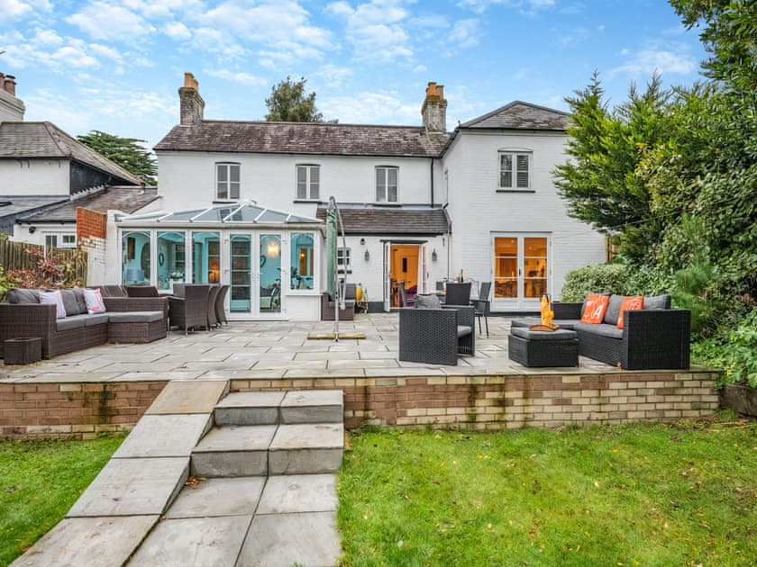 Exterior | Victoria Cottage, Mudeford, near Christchurch