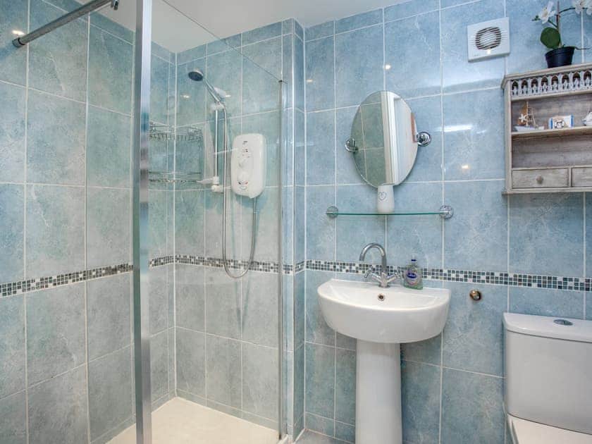 Bathroom | Port View Cottage, Shaldon