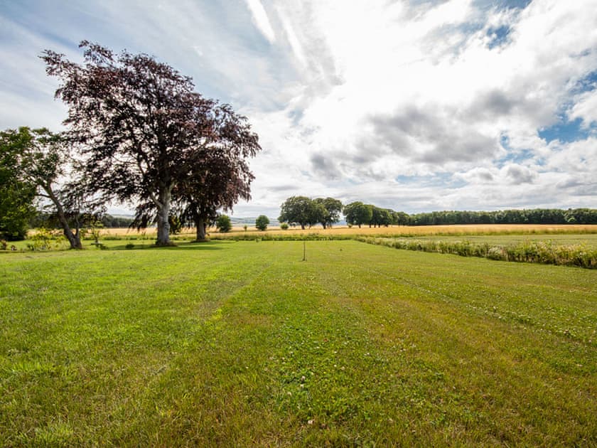 Garden | Meddat Farm Annex, Kildary, near Tain