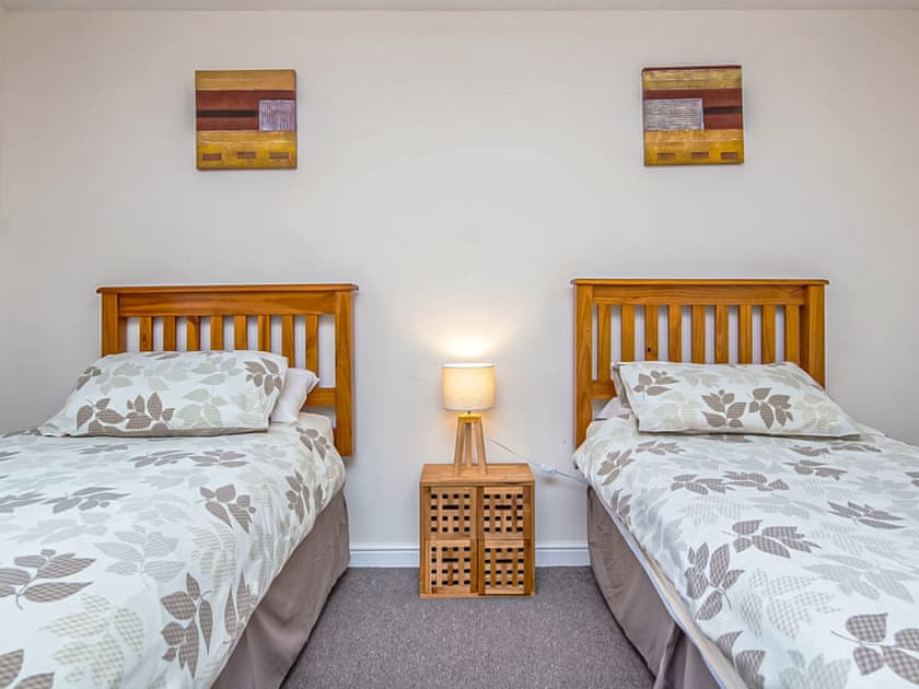 Twin bedroom | Mont Blanc Apartment, Aviemore