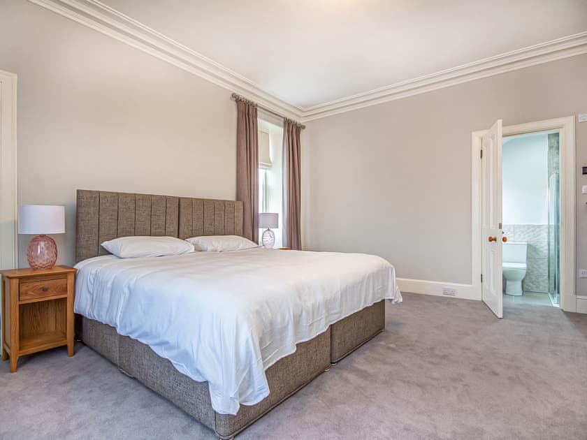 Double bedroom | Reay House, Nairn