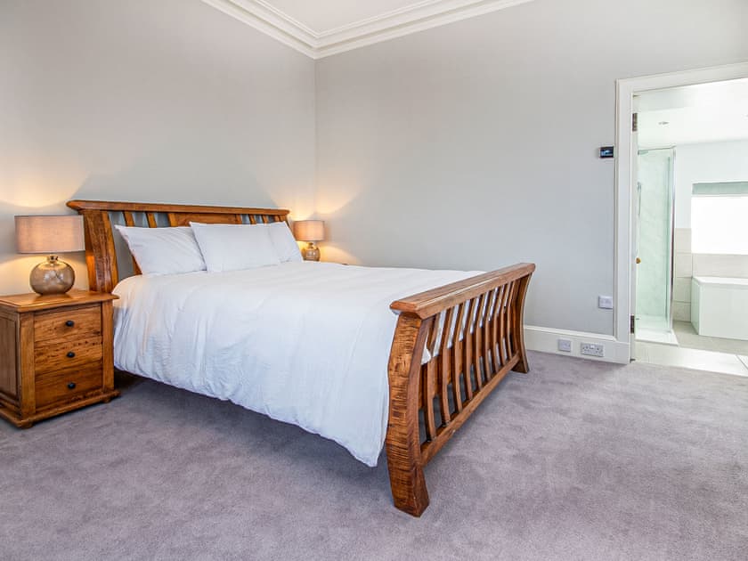 Double bedroom | Reay House, Nairn