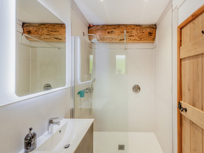 Bathroom | Hollacombe Lodge, Hollacombe, near Crediton