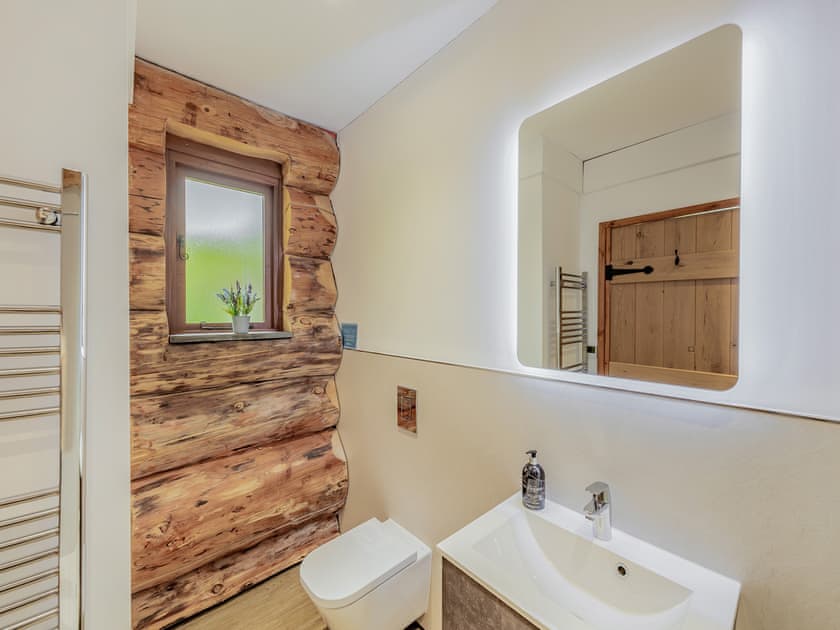 Bathroom | Hollacombe Lodge, Hollacombe, near Crediton