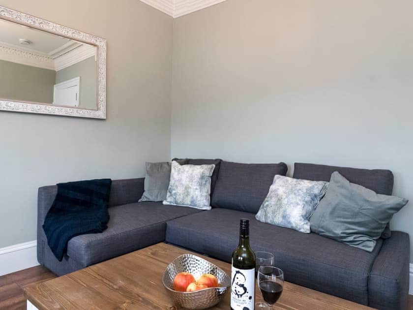 Living area | Discovery - Mercantile Apartments, Dundee