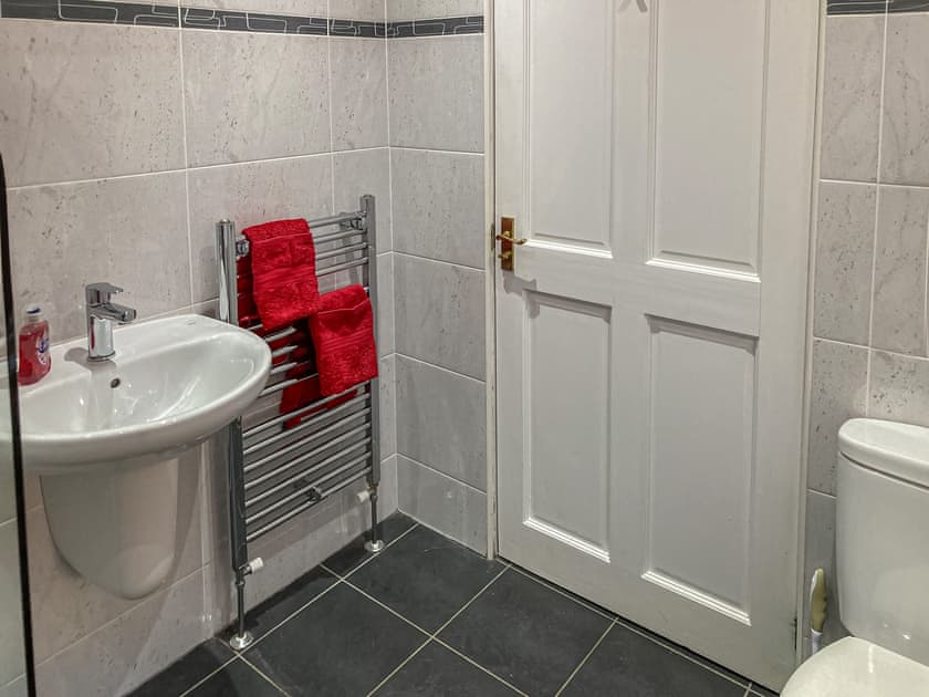 Shower room | Victoria’s Haven, Kirkcaldy