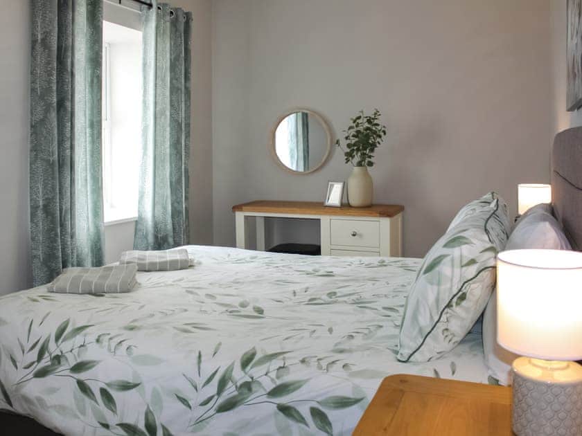 Double bedroom | Sunrise Cottage - Bron Y Wendon Holiday Park, Llanddulas, near Llandudno