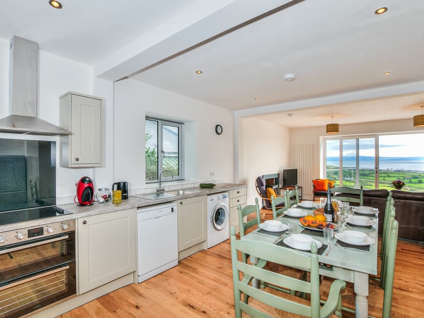 Sgwner View, Pwllheli
