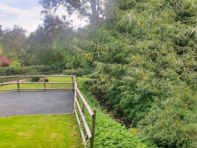 Decking | Swn Y Nant, Brecon