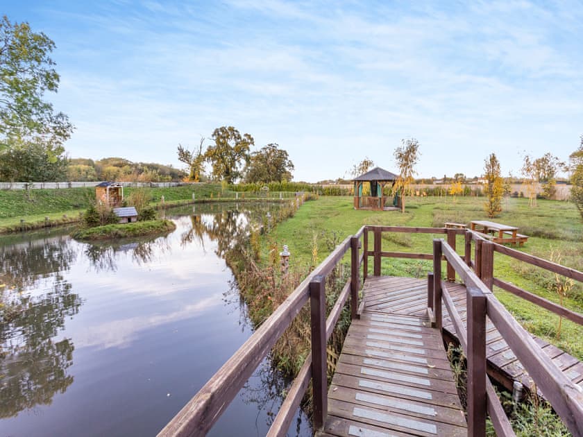 Outdoor area | Piggles Retreat- Bear house - Piggles Retreat, Cambridge