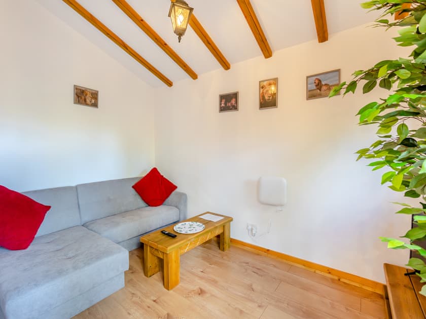 Living area | Piggles Retreat- Lion House - Piggles Retreat, Cambridge