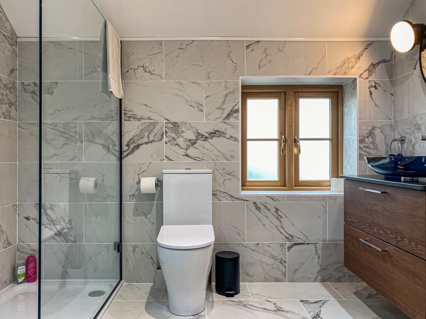 En-suite | Quabbs Head Cottage, Malvern