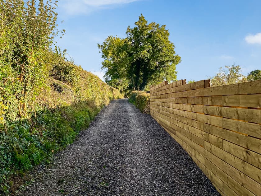 Driveway | Quabbs Head Cottage, Malvern