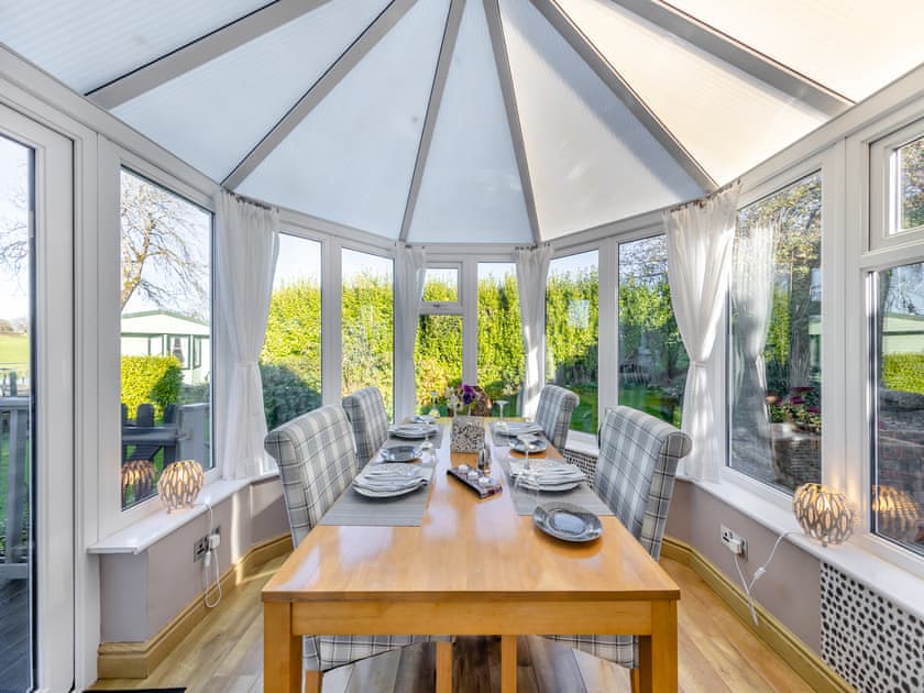 Dining room | Ty Teiliwr - Tyddyn Sargent, Tyn Y Gongl, near Benllech