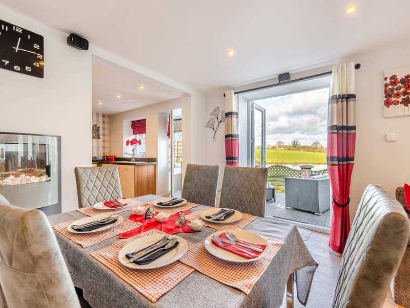 Dining Area | Ty Llyn - Tyddyn Sargent, Tyn Y Gongl, near Benllech