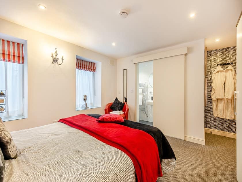 Double bedroom | Ty Llyn - Tyddyn Sargent, Tyn Y Gongl, near Benllech