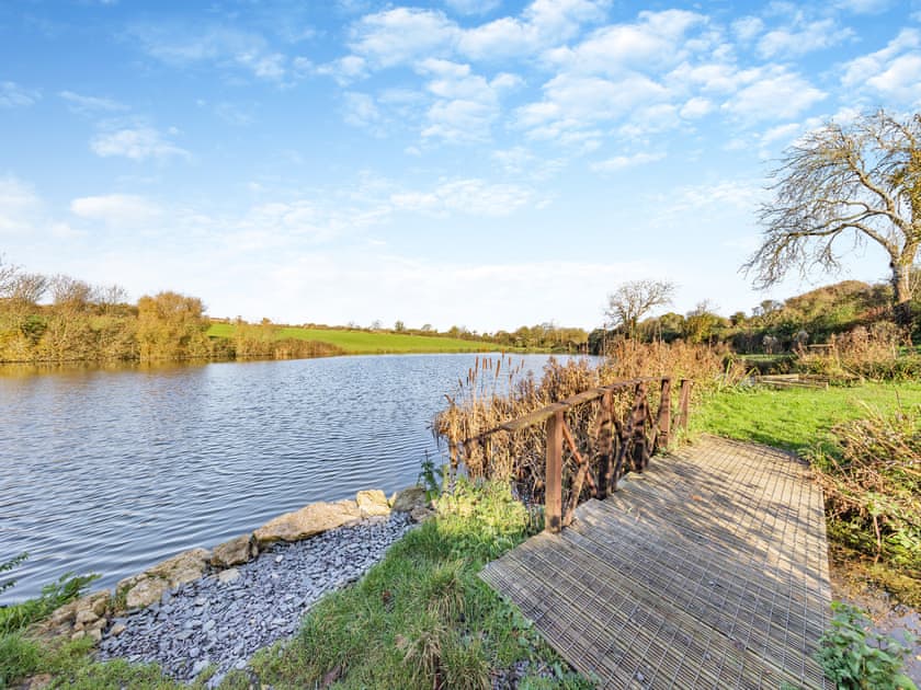 Garden and grounds | Ty Llyn - Tyddyn Sargent, Tyn Y Gongl, near Benllech