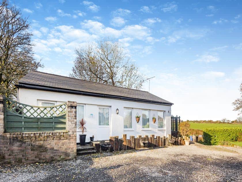 Exterior | Ty Llyn - Tyddyn Sargent, Tyn Y Gongl, near Benllech